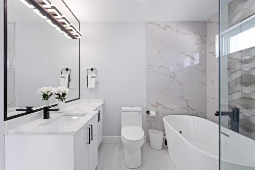 836 Macintosh Street, Coquitlam, BC 