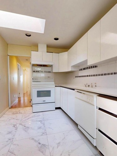 7138 Fraser Street, Vancouver, BC 