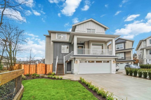 3456A Darwin Avenue  Coquitlam, BC V3B 0E5