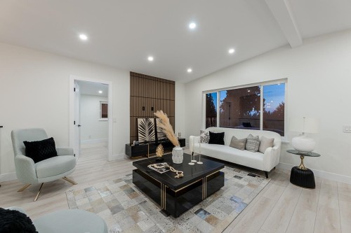 531 Greenway Avenue, North Vancouver, BC 