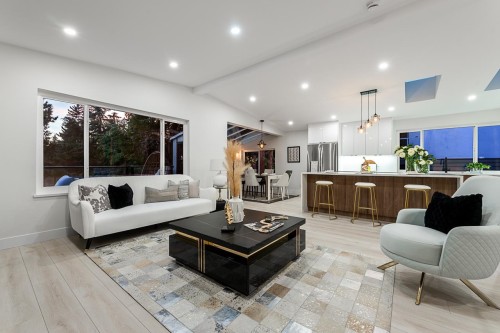 531 Greenway Avenue, North Vancouver, BC 