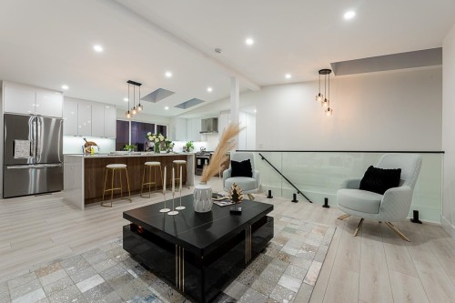 531 Greenway Avenue, North Vancouver, BC 