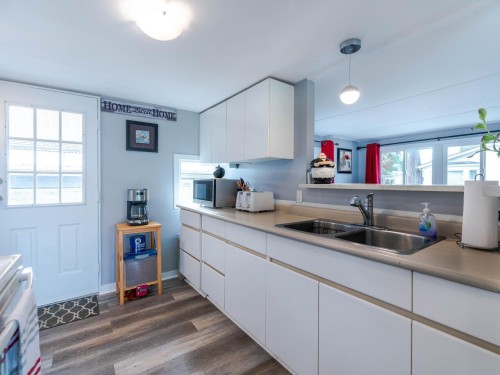 286 Tyee Drive, West Vancouver, BC 