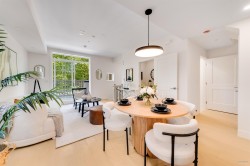 203-918 32nd Avenue W Vancouver, BC V5Z 2K2