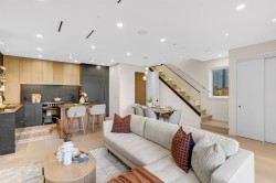 1-2764 14th Avenue W Vancouver, BC V6K 2X2