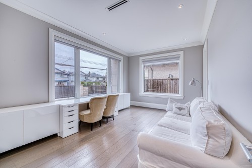 3071 Steveston Highway, Richmond, BC 