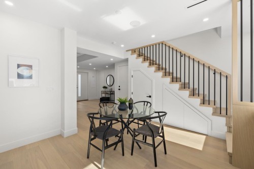 2430 49Th Avenue W, Vancouver, BC 