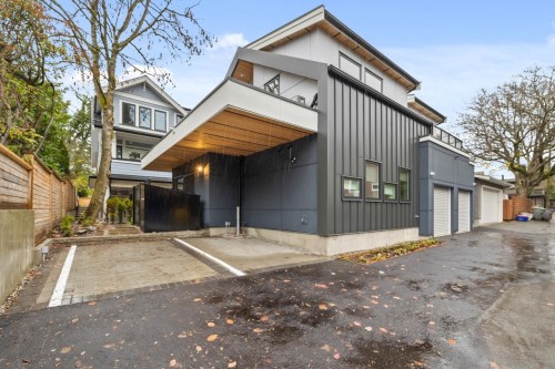 2430 49Th Avenue W, Vancouver, BC 