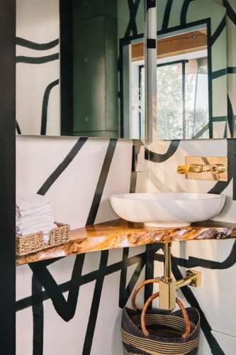 5038 Arbutus Street, Vancouver, BC 