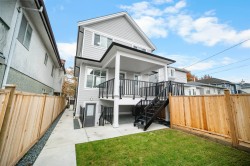 2076 50th Avenue E Vancouver, BC V5P 1V3