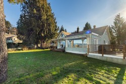 636 Bay Road  Gibsons, BC V0N 1V8