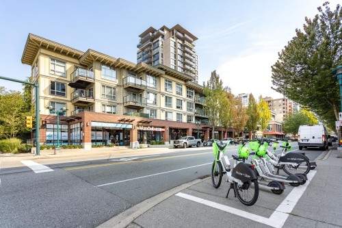 409-2957 Glen Drive, Coquitlam, BC 