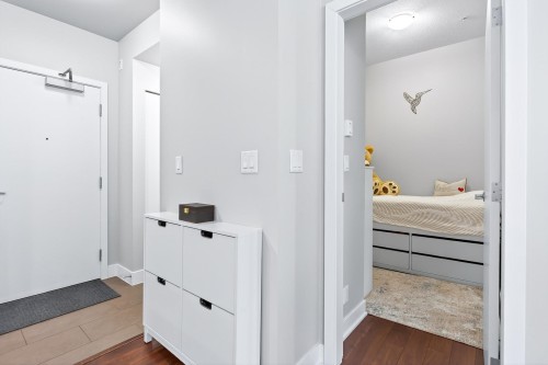 409-2957 Glen Drive, Coquitlam, BC 