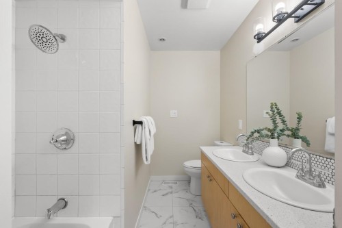 3878 Royal Oak Avenue, Burnaby, BC 