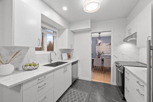 3878 Royal Oak Avenue, Burnaby, BC 
