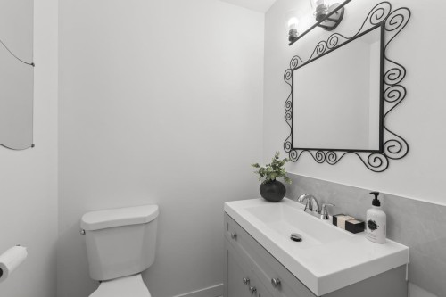 3878 Royal Oak Avenue, Burnaby, BC 