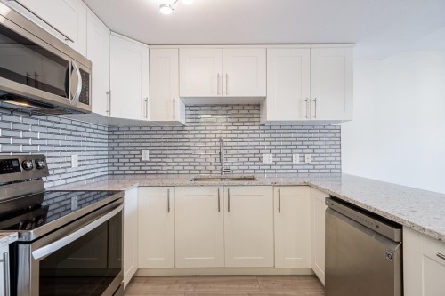 A307-2099 Lougheed Highway, Port Coquitlam, BC 