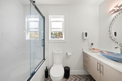 2333 Kirkstone Road, North Vancouver, BC 