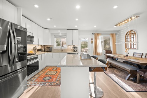 2333 Kirkstone Road, North Vancouver, BC 