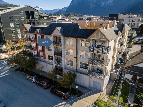 402-1310 Victoria Street  Squamish, BC V0N 3G0