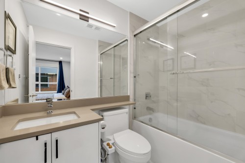 202-37842 Third Avenue, Squamish, BC 
