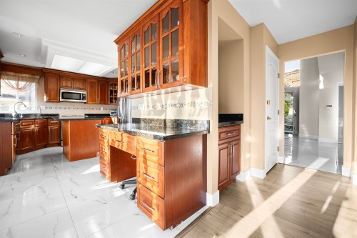 2622 Sandstone Crescent, Coquitlam, BC 