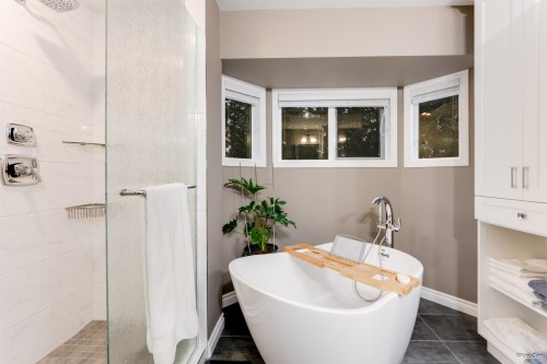 1415 Garibaldi Place, Coquitlam, BC 