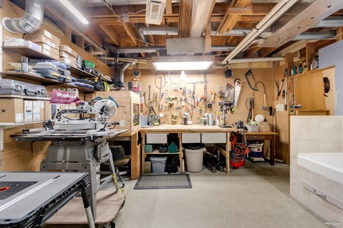 1415 Garibaldi Place, Coquitlam, BC 