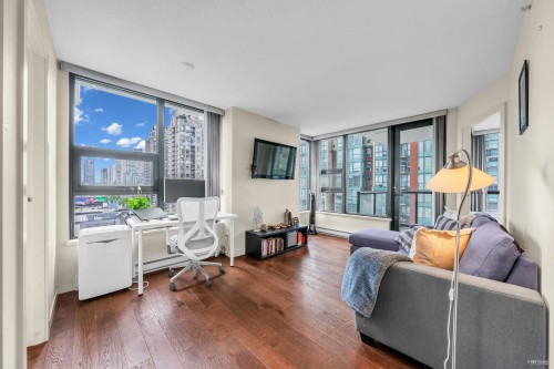 1001-928 Homer Street  Vancouver, BC V6B 1T7