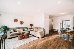 19-230 14th Street W North Vancouver, BC V7M 1P3