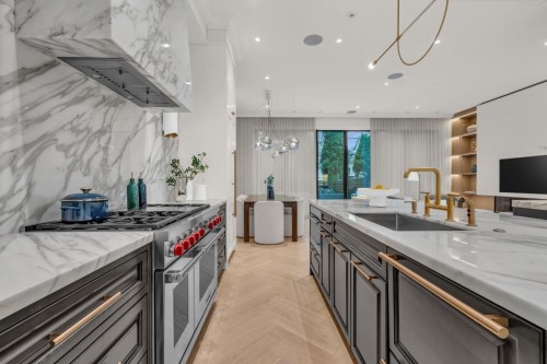 4454 4Th Avenue W, Vancouver, BC 