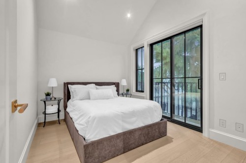 4454 4Th Avenue W, Vancouver, BC 