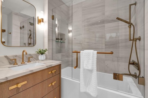 4454 4Th Avenue W, Vancouver, BC 