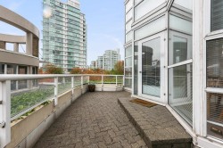 201-1788 Georgia Street W Vancouver, BC V6G 2V7