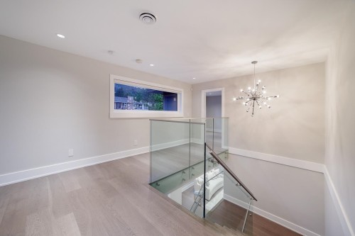 517 Granada Crescent, North Vancouver, BC 