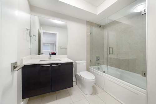 517 Granada Crescent, North Vancouver, BC 