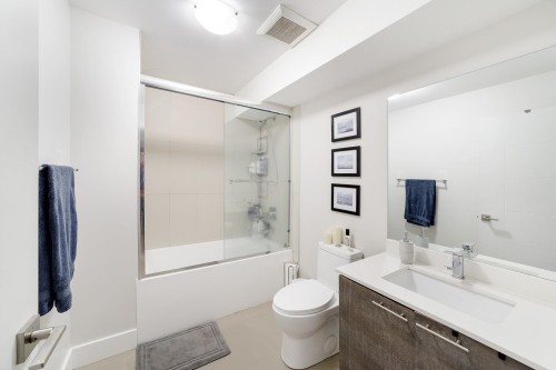 517 Granada Crescent, North Vancouver, BC 