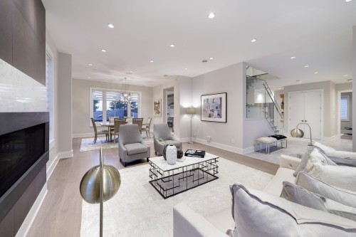 517 Granada Crescent, North Vancouver, BC 