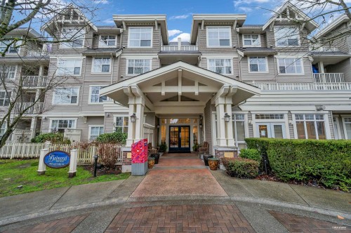 202-960 Lynn Valley Road  North Vancouver, BC V7J 3V6