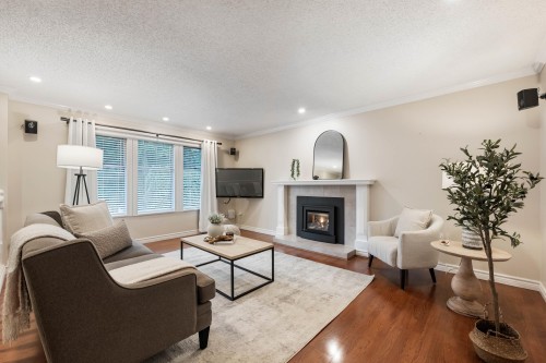 24813 122 Avenue  Maple Ridge, BC V4R 1Z8