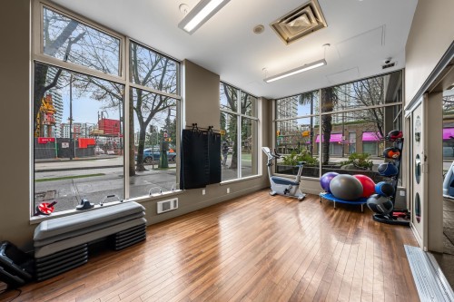 305-989 Beatty Street, Vancouver, BC 