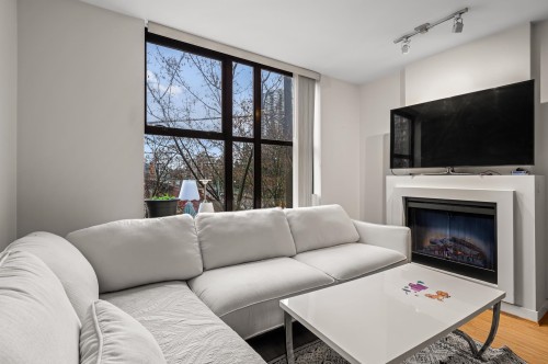 305-989 Beatty Street, Vancouver, BC 