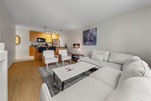 305-989 Beatty Street, Vancouver, BC 