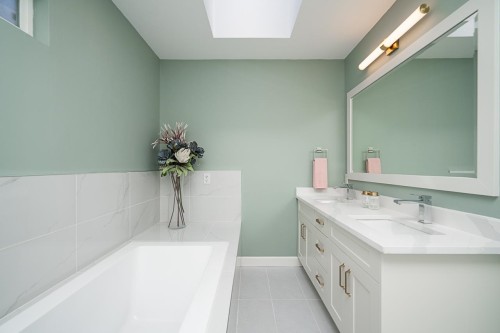 7 Aspen Court, Port Moody, BC 