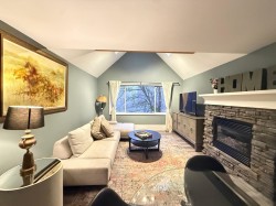 2029 Collingwood Street  Vancouver, BC V6R 3K7