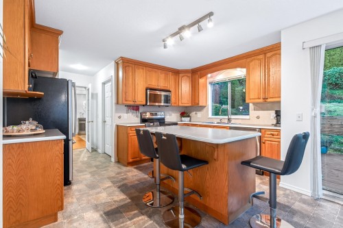 1365 Honeysuckle Lane, Coquitlam, BC 