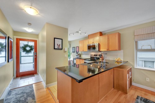 36-3855 Pender Street  Burnaby, BC V5C 1W5