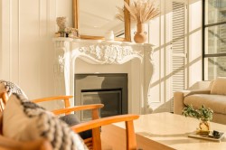 302-1008 Beach Avenue  Vancouver, BC V6E 1T7