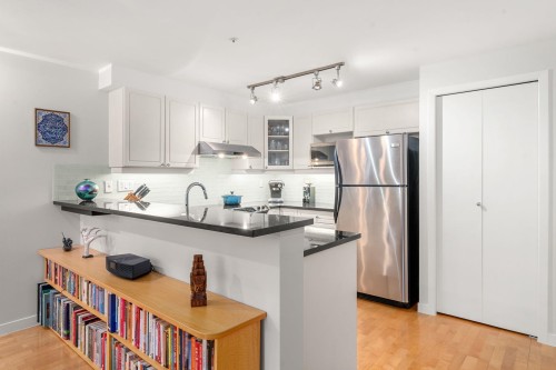 1878 York Avenue, Vancouver, BC 