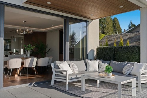 3373 Radcliffe Avenue, West Vancouver, BC 